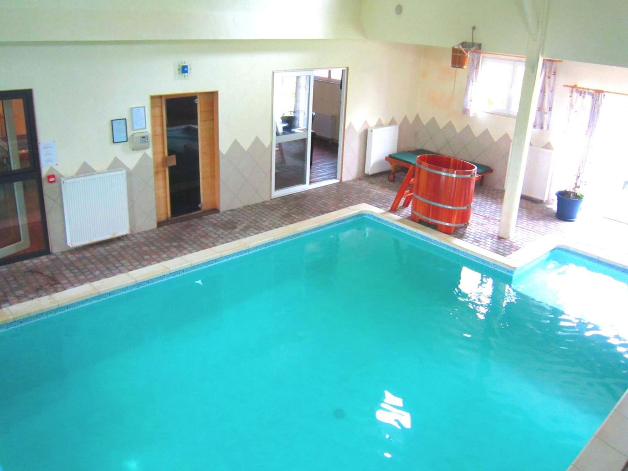 Modern Holiday Home In Sourbrodt With Private Pool Waimes Luaran gambar